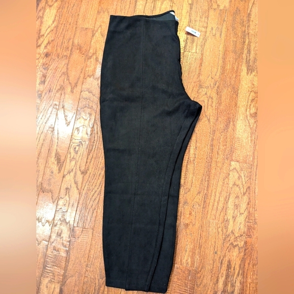 Joe Fresh  Women's Faux suede Leggings Stretch Black  plus Size 2X NWT. - Picture 3 of 9